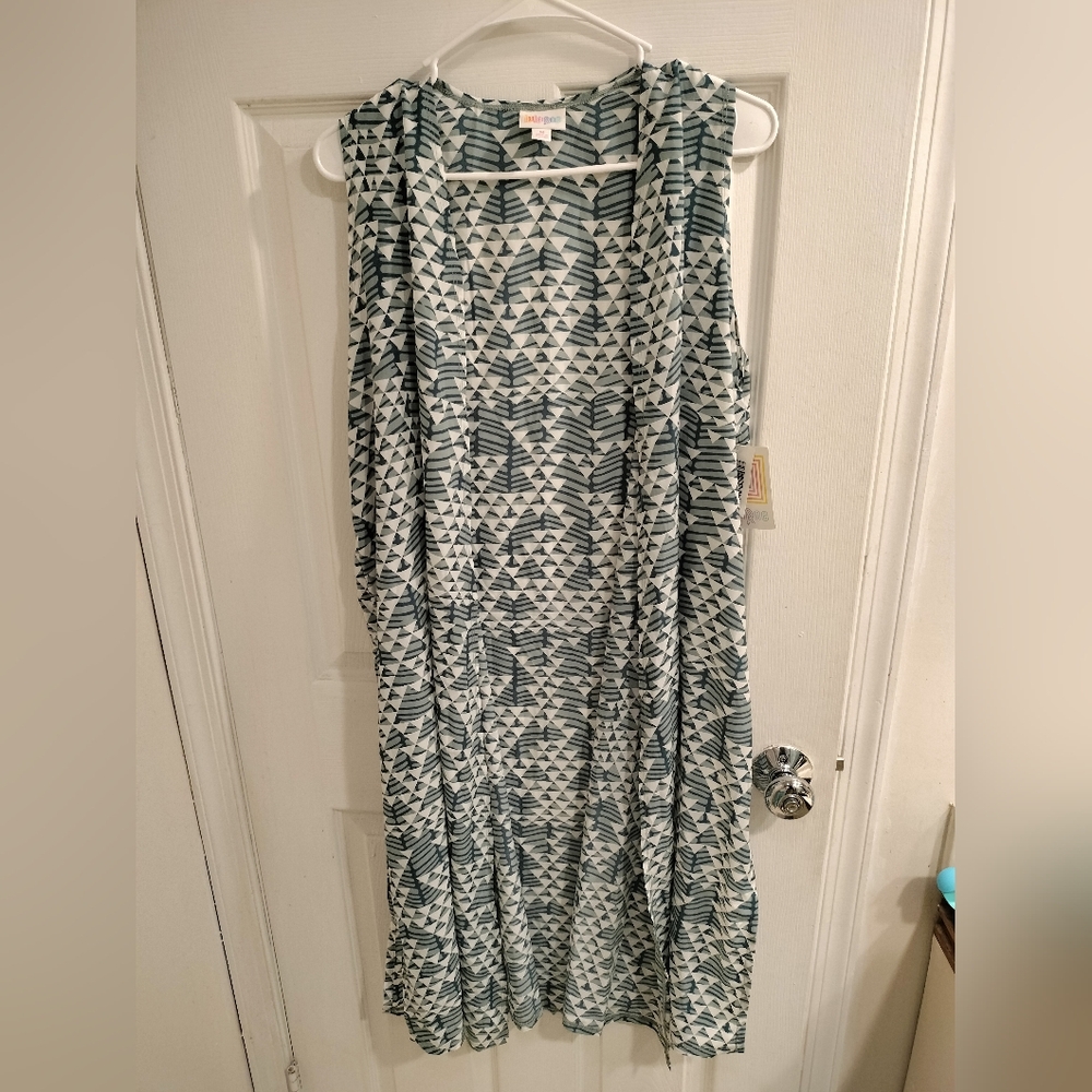 Women's Lula Roe Duster - Picture 6 of 11